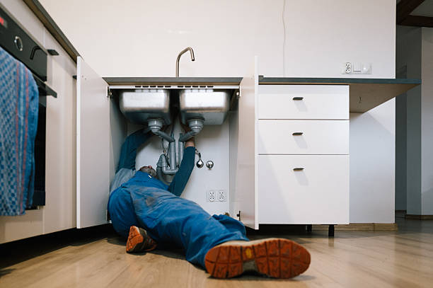 Professional Leak Detection technician working in Fairfield, IA